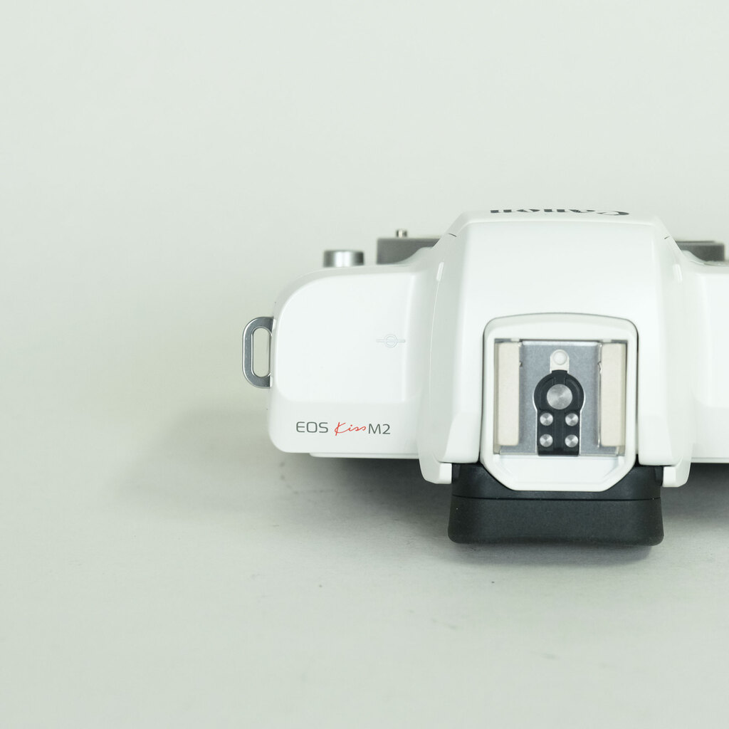 Canon EOS Kiss M2