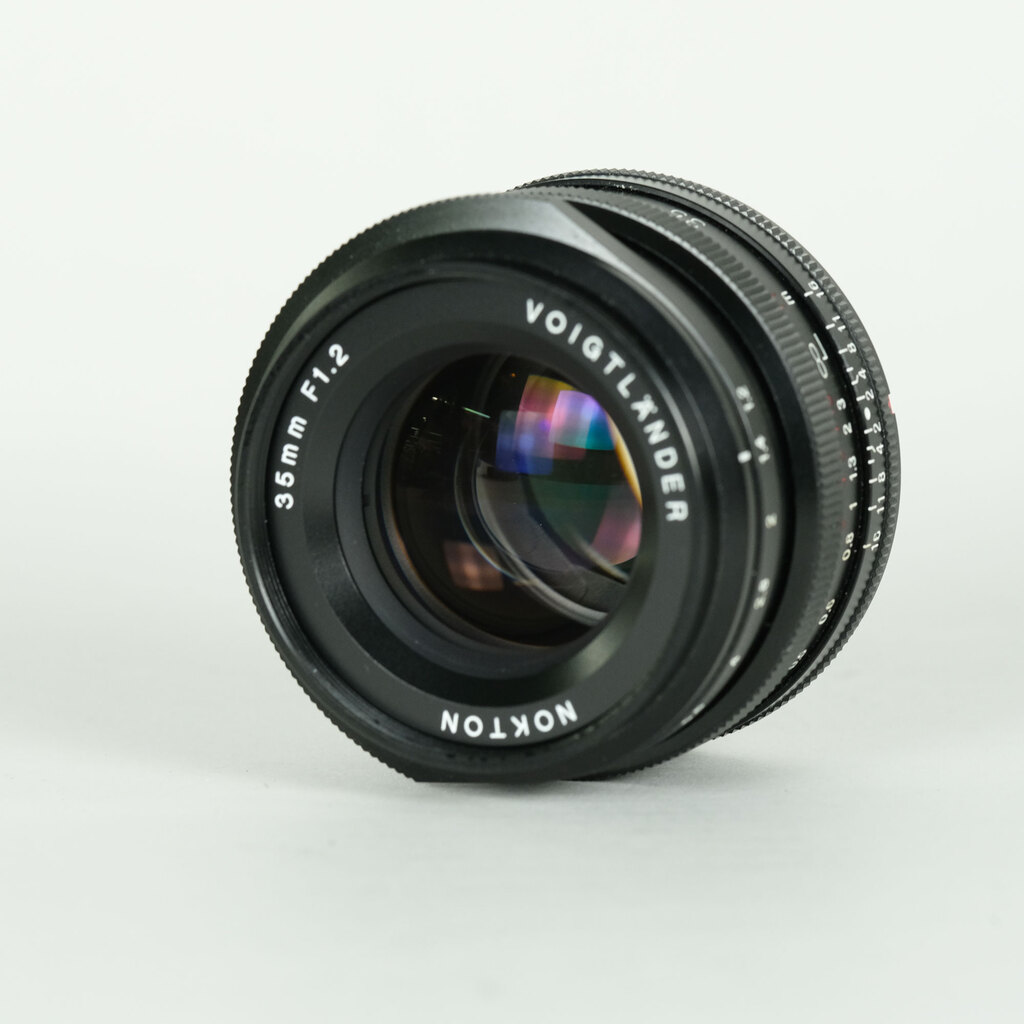 Y*A様 NOKTON 35mm F1.2 レンズ Voigtlander NOKTON 35mm F1.2 [フジフイルムX用]の出品 | ONE SCENE
