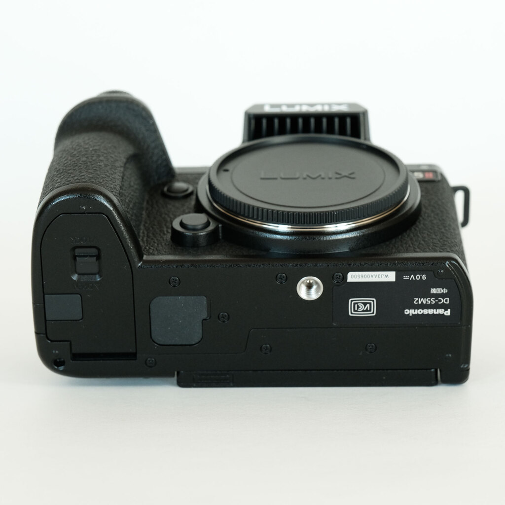 Panasonic LUMIX S5II DC-S5M2