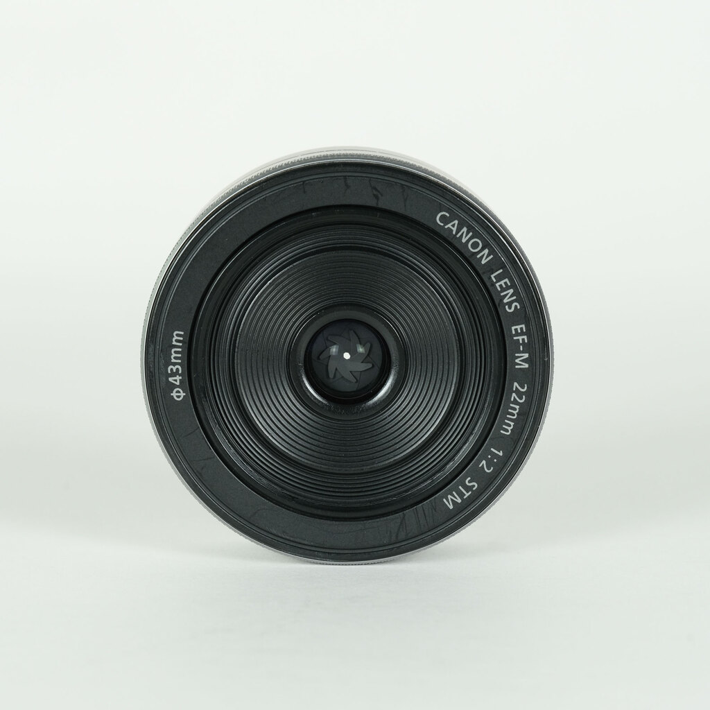 Canon EF-M22mm F2 STM