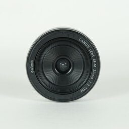Canon EF-M22mm F2 STM