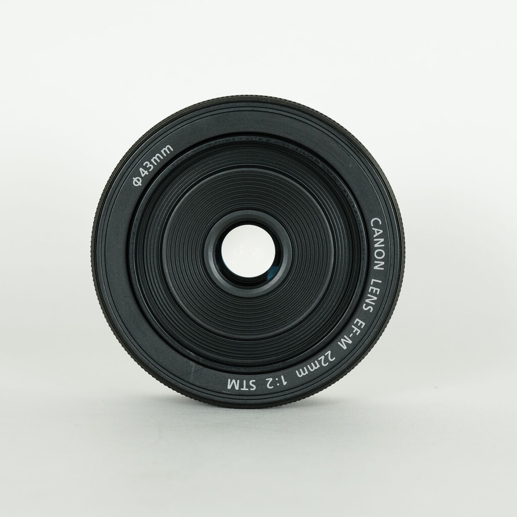 Canon EF-M22mm F2 STM Canon EF-M22mm F2 STM
