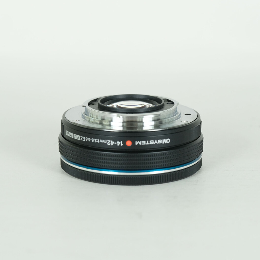 OM SYSTEM M.ZUIKO ED 14-42mm F3.5-5.6 EZ ブラックの出品 | ONE