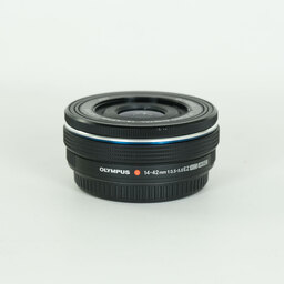 OLYMPUS M.ZUIKO DIGITAL ED 14-42mm F3.5-5.6 EZ ブラック OLYMPUS M.ZUIKO DIGITAL ED 14-42mm F3.5-5.6 EZ ブラック