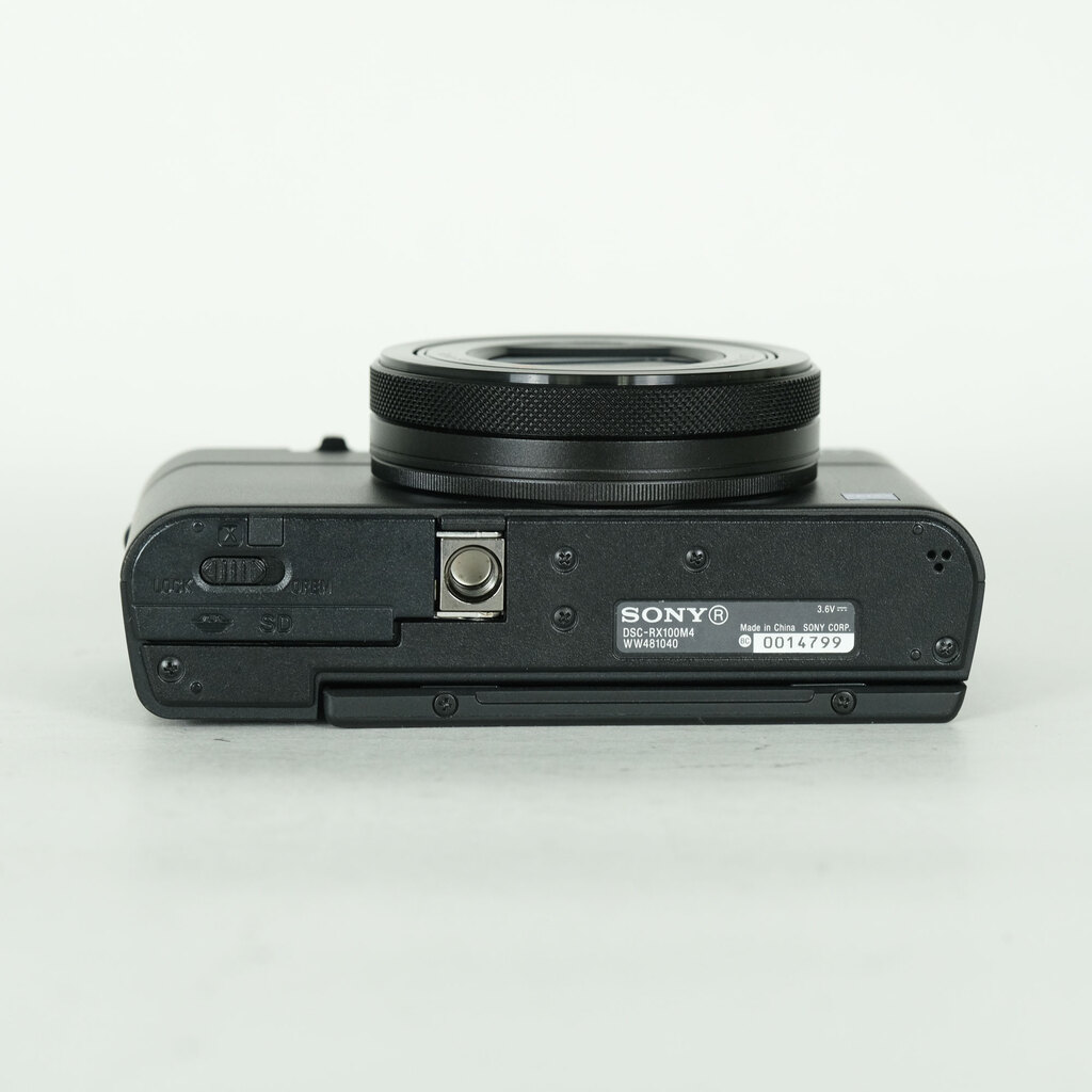 SONY Cyber-shot DSC-RX100M4の出品 | ONE SCENE（ワンシーン）