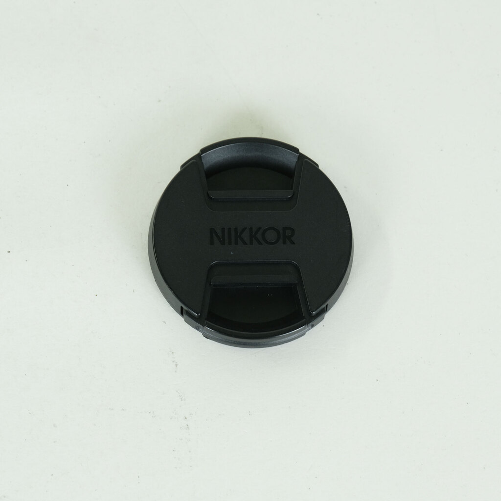 Nikon NIKKOR Z 40mm f/2 Nikon NIKKOR Z 40mm f/2