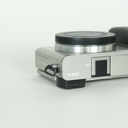SONY α6000(ILCE-6000) SONY α6000(ILCE-6000)