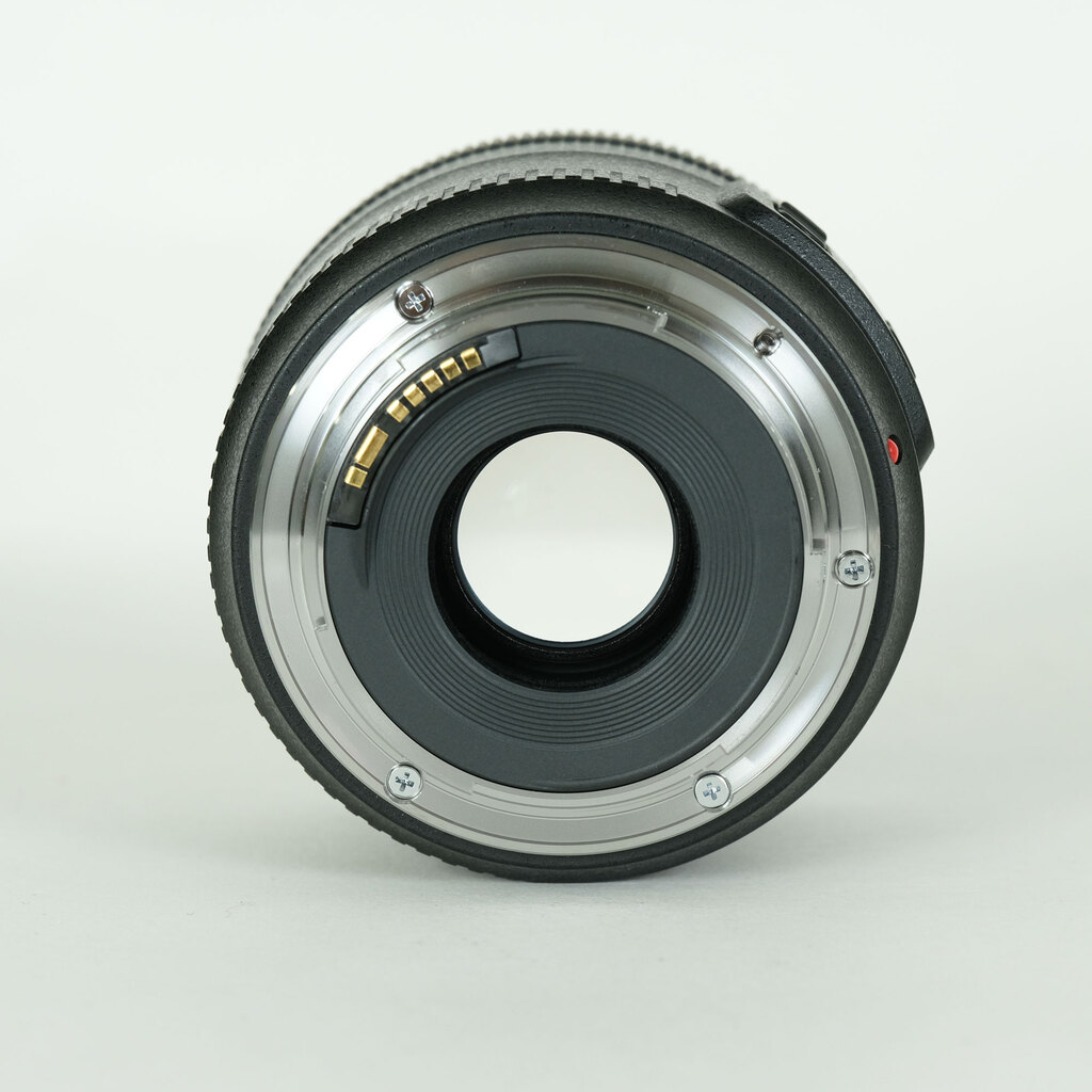 Canon EF35mm F2 IS USM