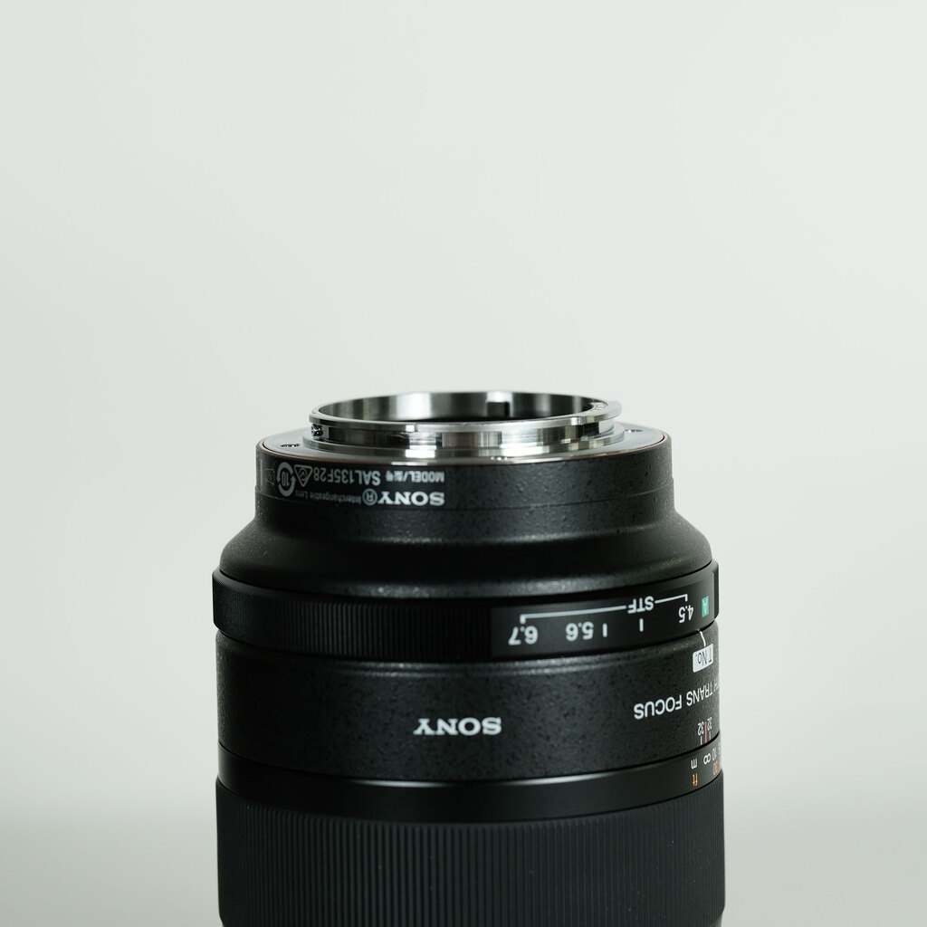 美品！ソニーSAL135mm STFレンズ F2.8 SONY 135mm F2.8 [T4.5] STF SAL135F28 価格比較 - 価格.com