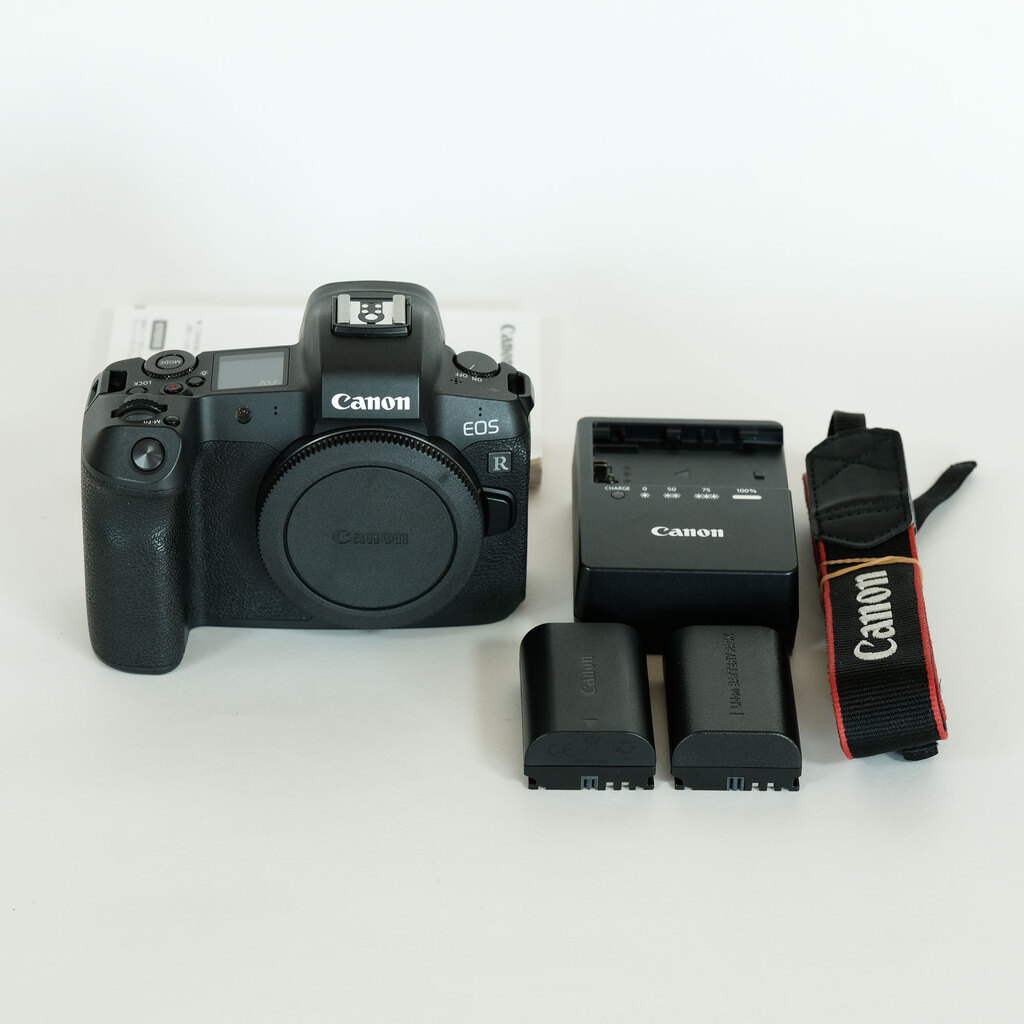 Canon EOS R