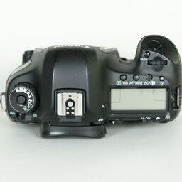 Canon EOS 5D Mark III Canon EOS 5D Mark III