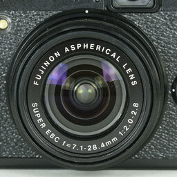 FUJIFILM X10 ブラック