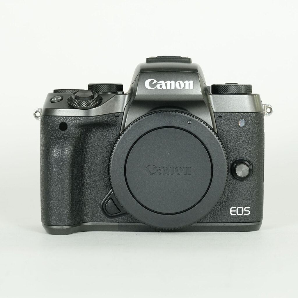Canon EOS M5 Canon EOS M5