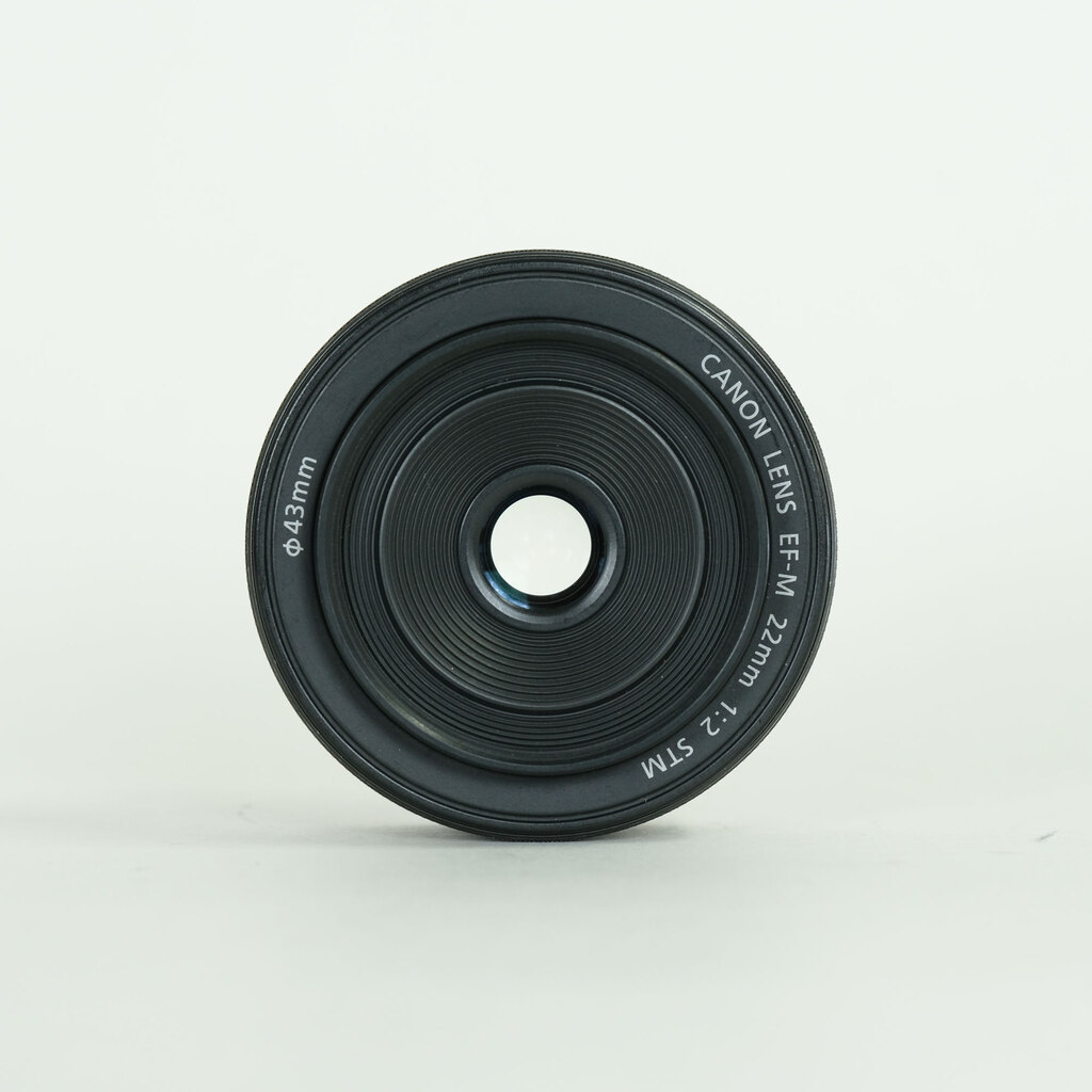 Canon EF-M22mm F2 STM