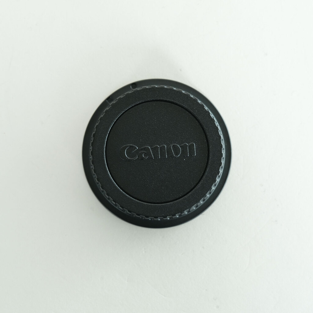 Canon EF16-35mm F4L IS USM Canon EF16-35mm F4L IS USM