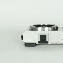 SONY α6000(ILCE-6000) SONY α6000(ILCE-6000)
