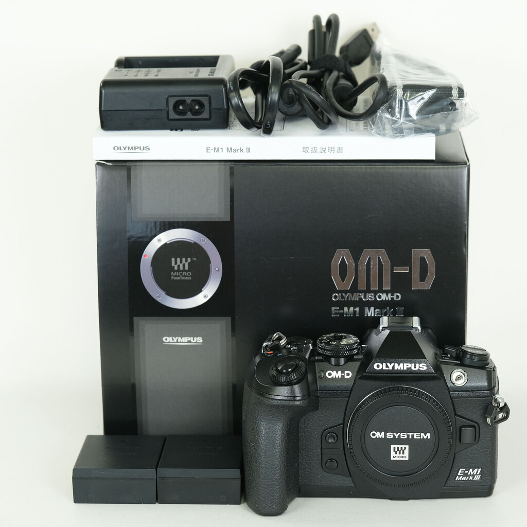 OLYMPUS OM-D E-M1 Mark III