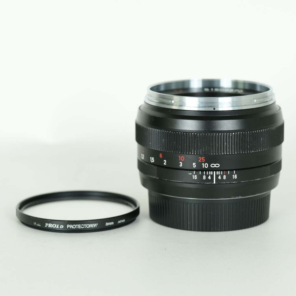 Carl Zeiss Planar T* 50mm F1.4 ZE [キヤノンEF用]