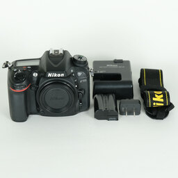 Nikon D7100