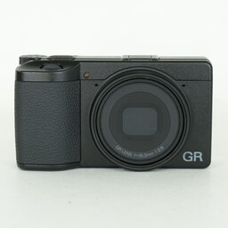 RICOH GR IV