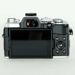 OLYMPUS OM-D E-M5 Mark III