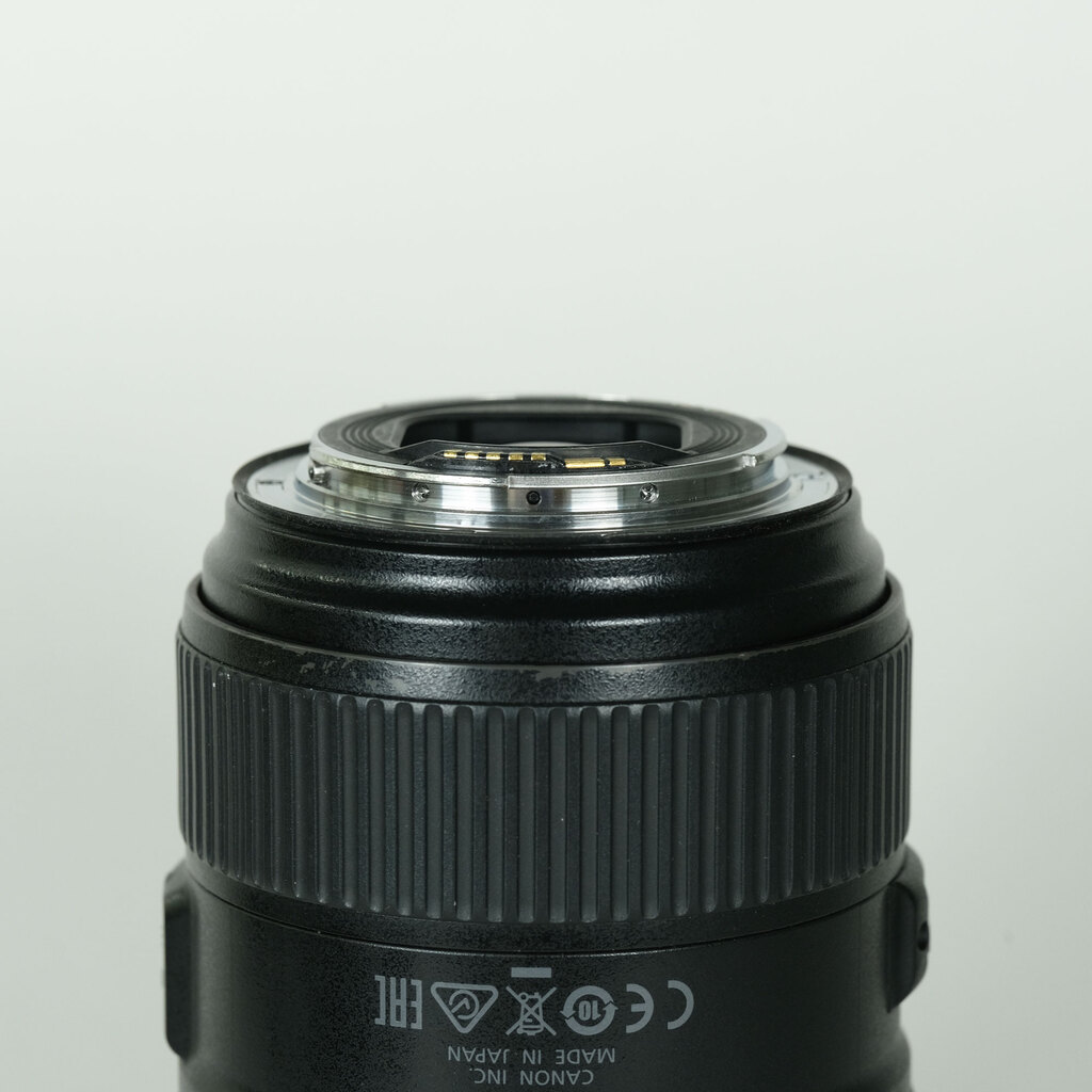 Canon EF24-105mm F4L IS II USM Canon EF24-105mm F4L IS II USM