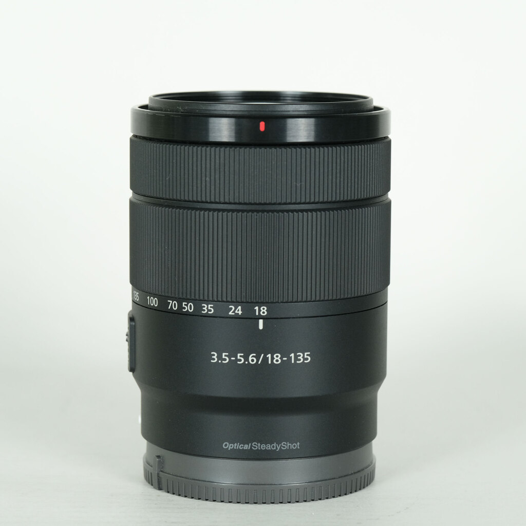 SONY E 18-135mm F3.5-5.6 OSS SEL18135の出品 | ONE SCENE（ワンシーン）