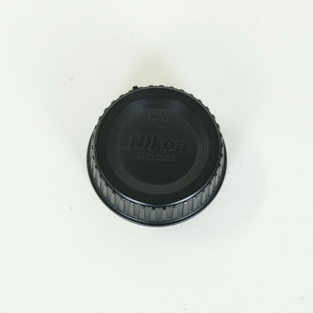 Nikon AF-S DX NIKKOR 18-300mm f/3.5-6.3G ED VR