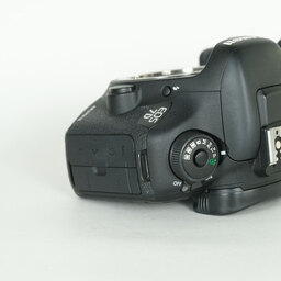 Canon EOS 7D Mark II Canon EOS 7D Mark II