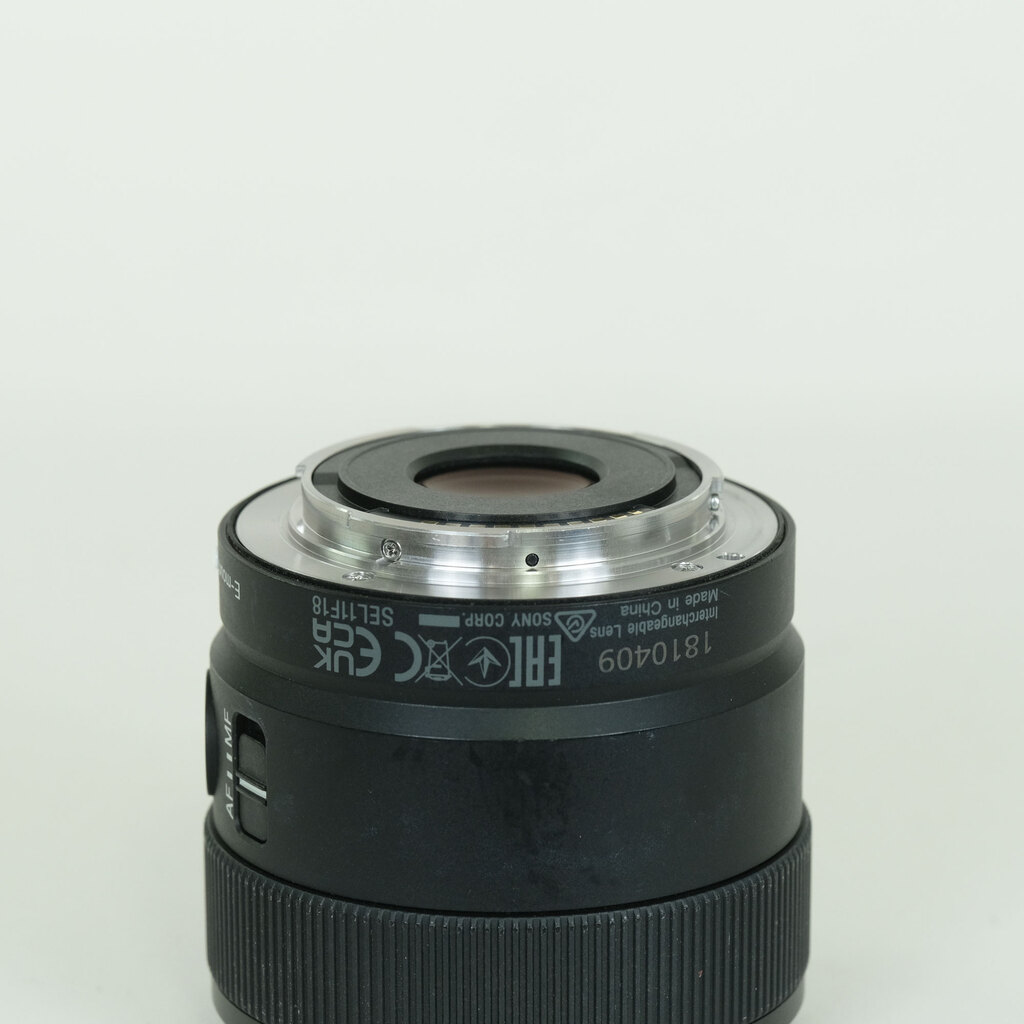 SONY E 11mm F1.8 SEL11F18