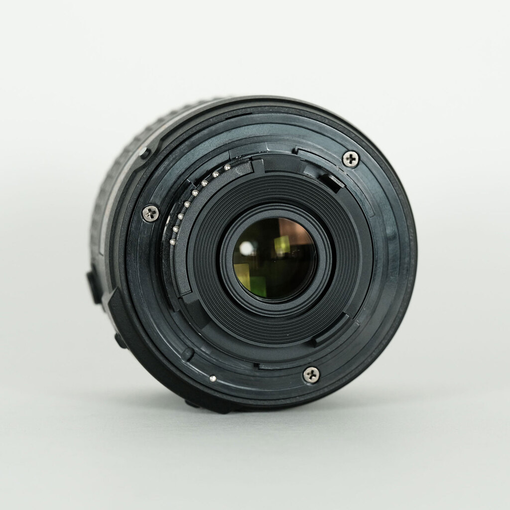 Nikon AF-S DX NIKKOR 18-55mm f3.5-5.6G VR II