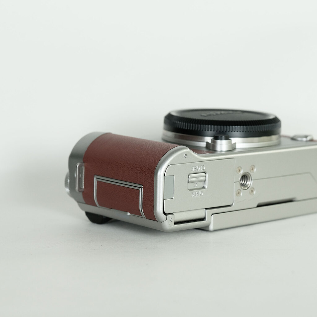 FUJIFILM X-A3 ボディ  ブラウン