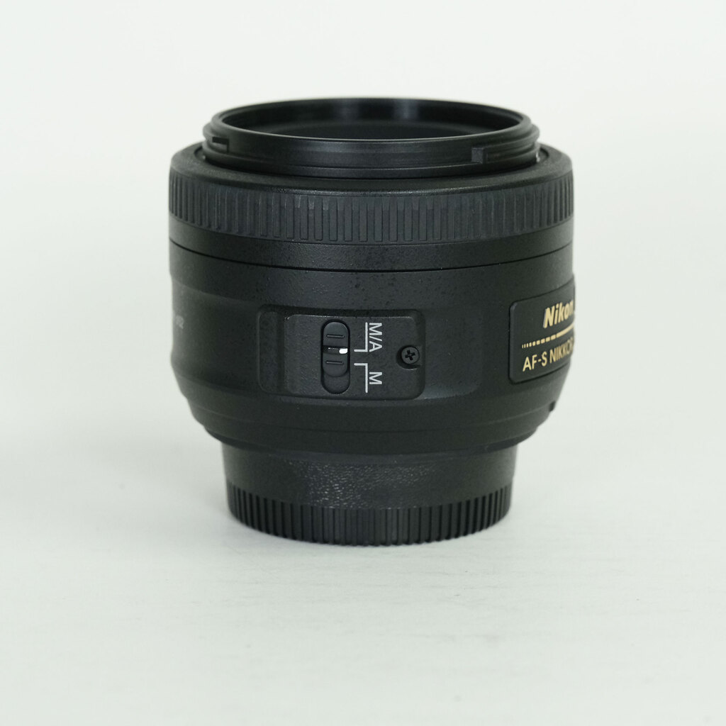 Nikon AF-S DX NIKKOR 35mm f/1.8G