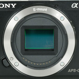 SONY α6000(ILCE-6000) SONY α6000(ILCE-6000)