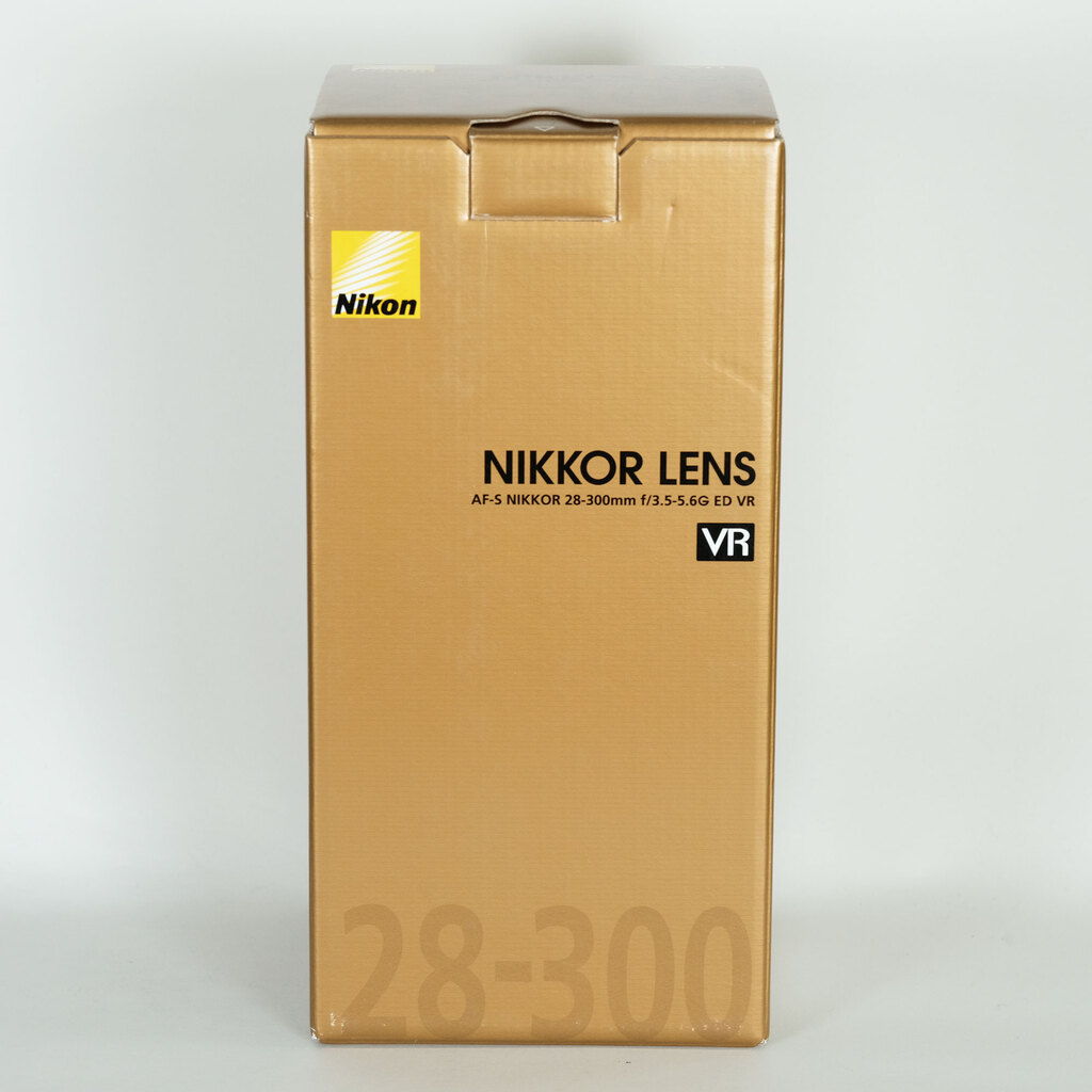 Nikon AF-S NIKKOR 28-300mm f/3.5-5.6G ED VR