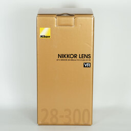 Nikon AF-S NIKKOR 28-300mm f/3.5-5.6G ED VR