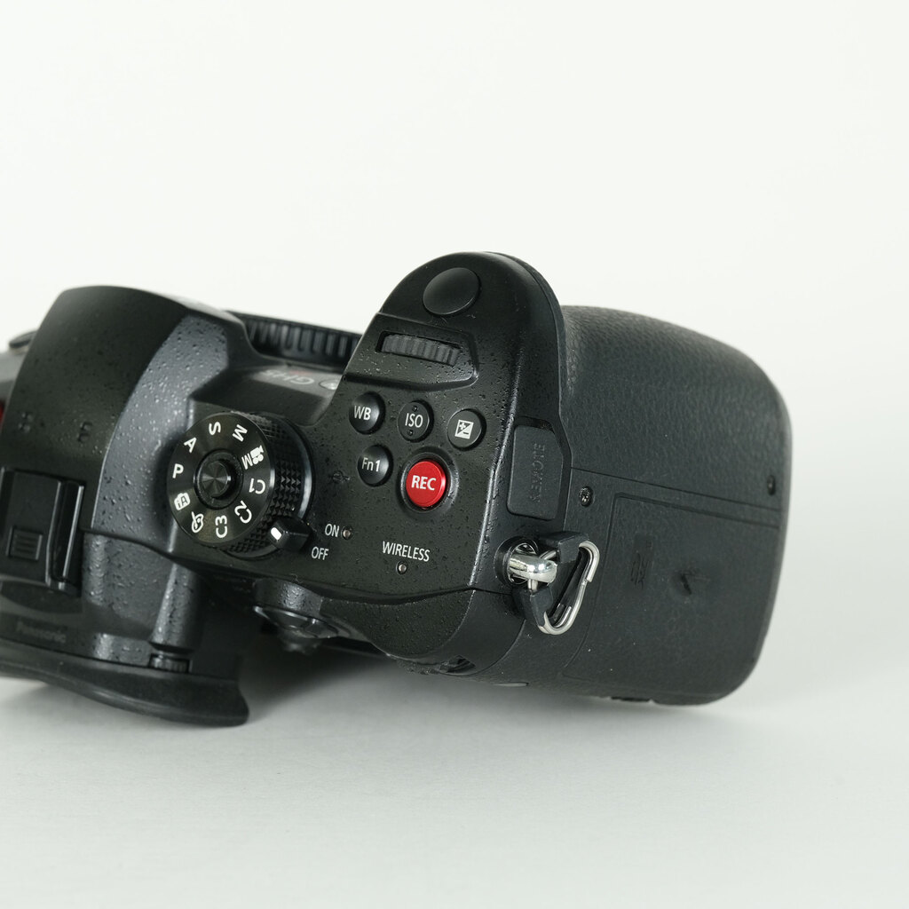 Panasonic LUMIX DC-GH5Sの出品 | ONE SCENE（ワンシーン）