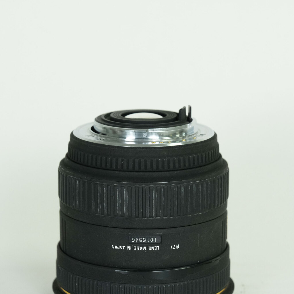 SIGMA 10-20mm F4-5.6 EX DC (ペンタックス用) SIGMA 10-20mm F4-5.6 EX DC (ペンタックス用)