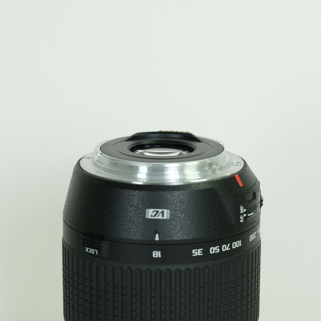 TAMRON AF18-270mm F3.5-6.3 DiII VC MACRO/B003E（キヤノンEF用）