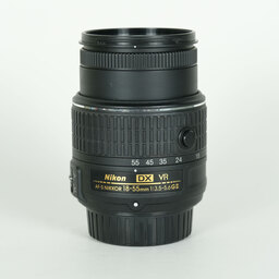 Nikon AF-S DX NIKKOR 18-55mm f3.5-5.6G VR II