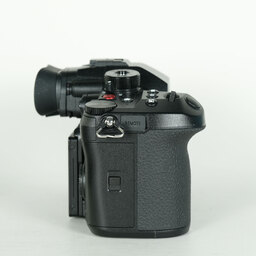 Panasonic LUMIX DC-GH6 Panasonic LUMIX DC-GH6