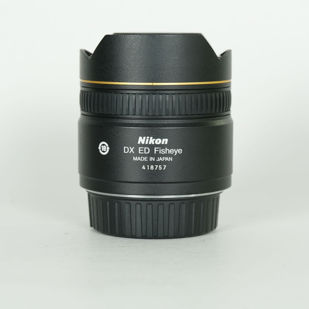 Nikon AF DX Fisheye-Nikkor 10.5mm F2.8G ED Nikon AF DX Fisheye-Nikkor 10.5mm F2.8G ED