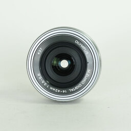 OLYMPUS M.ZUIKO DIGITAL ED 14-42mm F3.5-5.6 EZ シルバー OLYMPUS M.ZUIKO DIGITAL ED 14-42mm F3.5-5.6 EZ シルバー