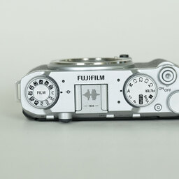 FUJIFILM X-M5 FUJIFILM X-M5