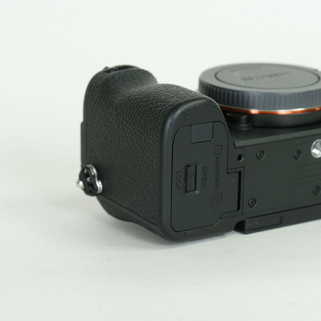 SONY α7C II(ILCE-7CM2) SONY α7C II(ILCE-7CM2)