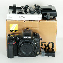 Nikon D750