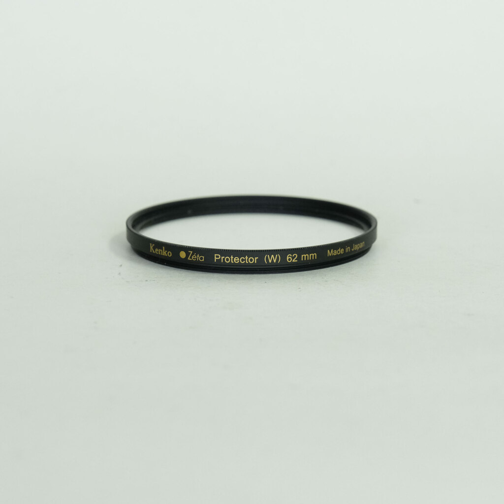 SONY FE 90mm F2.8 Macro G OSS SEL90M28G SONY FE 90mm F2.8 Macro G OSS SEL90M28G