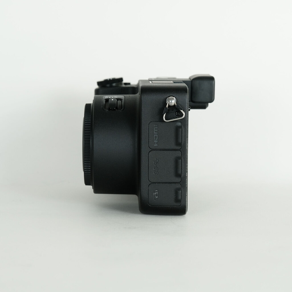 SIGMA sd Quattro & Art 30mm F1.4 DC HSM レンズキット