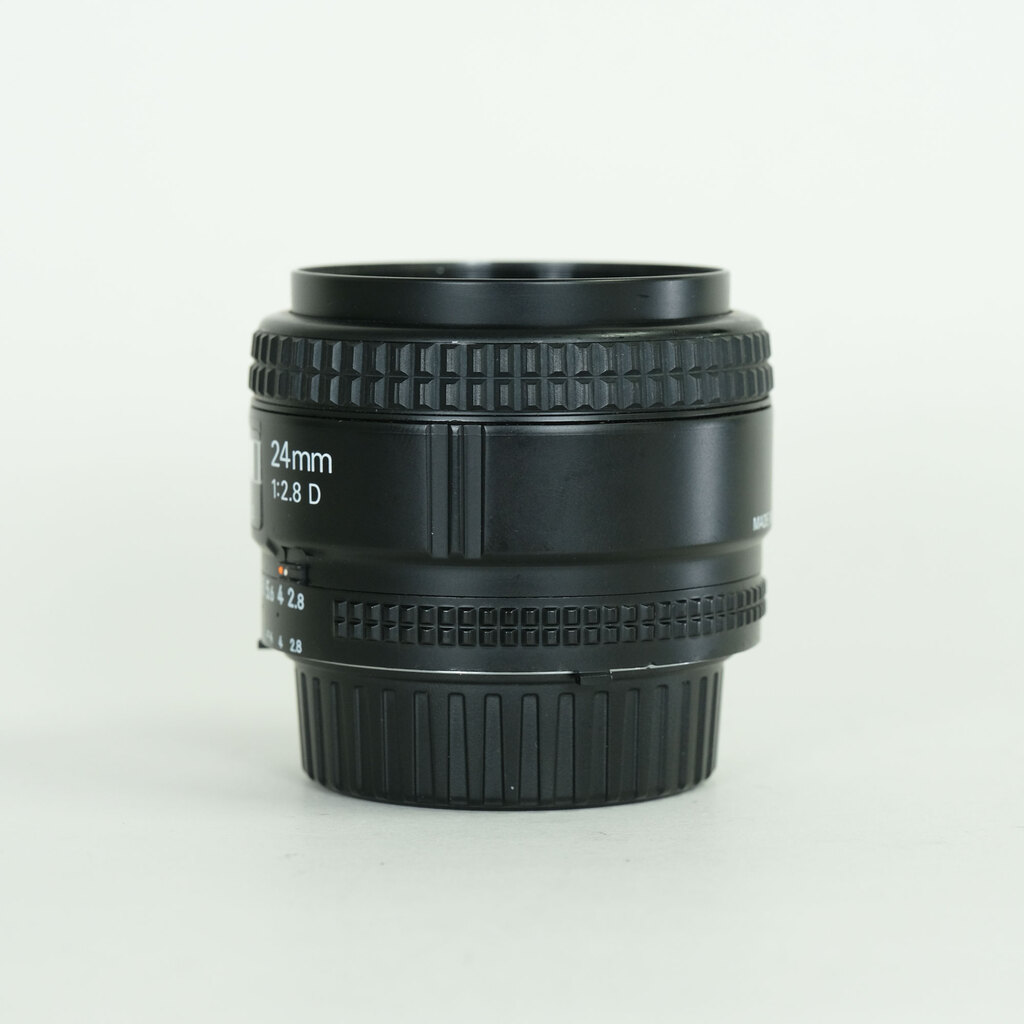 Nikon Ai AF Nikkor 24mm F2.8D