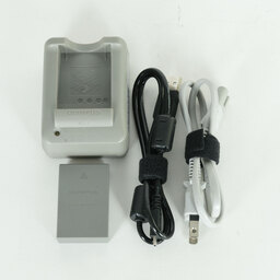 OLYMPUS OM-D E-M10 Mark III